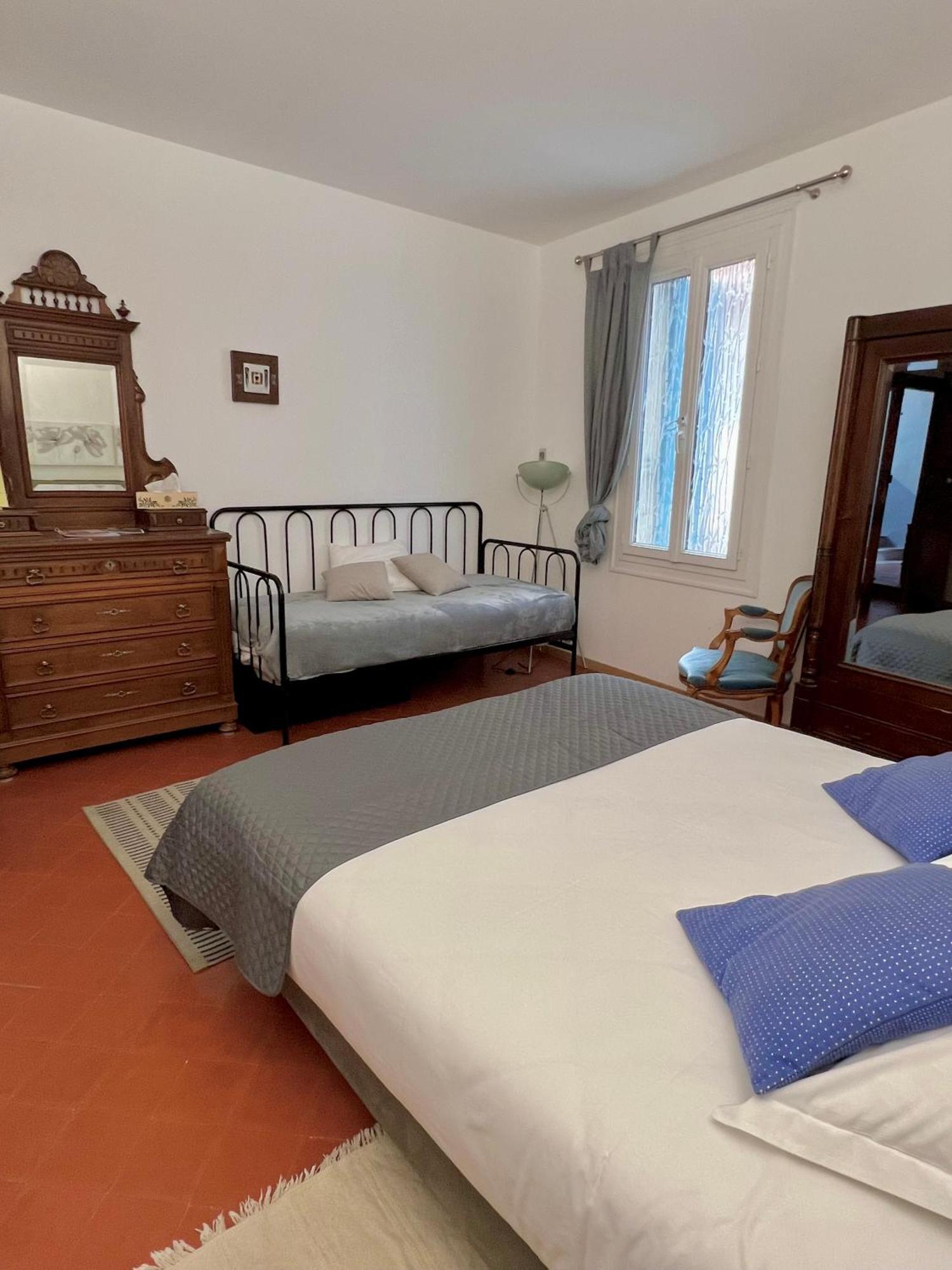 קפסטן Entre Midi - Maison D'Hotes - B&B מראה חיצוני תמונה